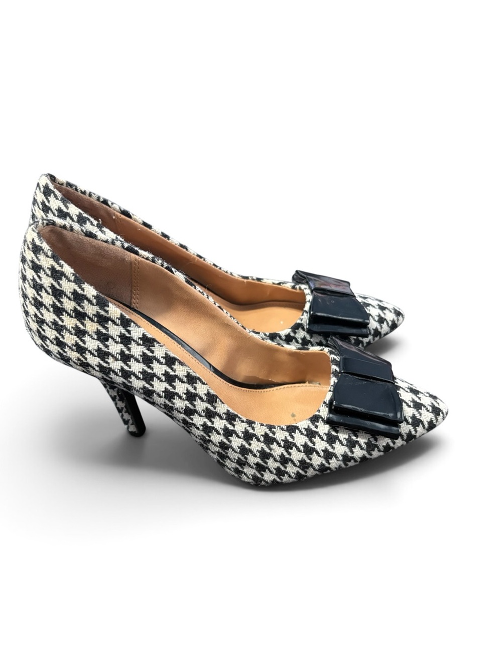 Apt. 9 Black & White Houndstooth Pointed Toe Pumps with Patent Bow
